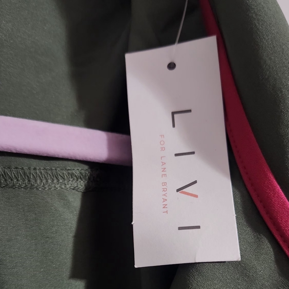 LIVI BY LANE BRYANT SIZE 18 ELEGANT Y BEAUTIFUL SLEEVELESS GREEN  JUMPSUIT - Picture 12 of 16